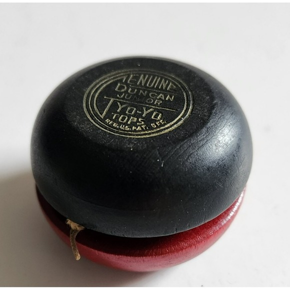Vintage Black and Red Duncan Genuine Junior Yo-Yo Tops - Wood EXCELLENT !! - Picture 1 of 5